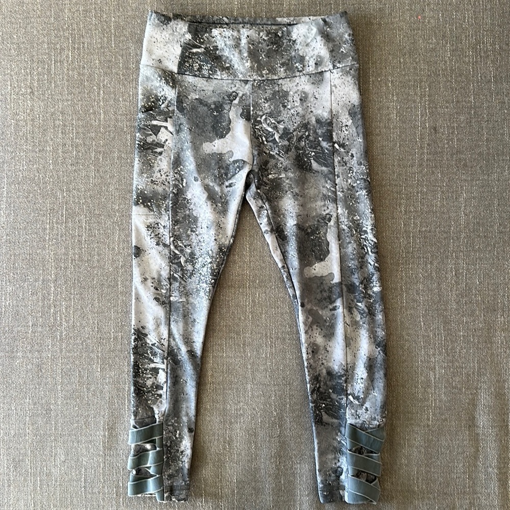 CXJ Justice Gray Marble Print Active Leggings with Metallic Silver Spots Size 6